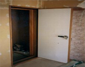 オリジナル防音木製パネルドア