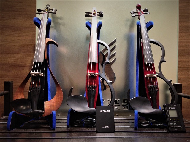 ヤマハのサイレントバイオリン＆エレキバイオリン、各種揃えております。　島村楽器横浜みなとみらい店