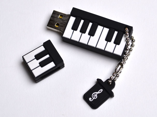 USB piano open