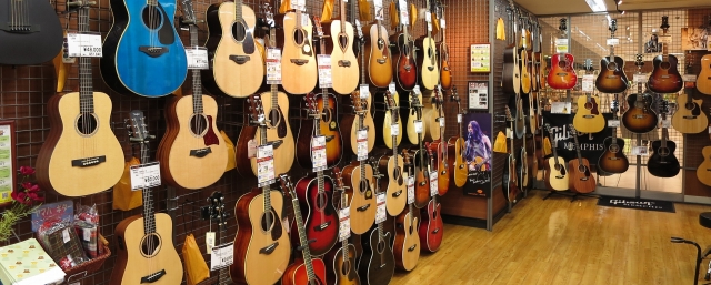 アコースティックギター売り場