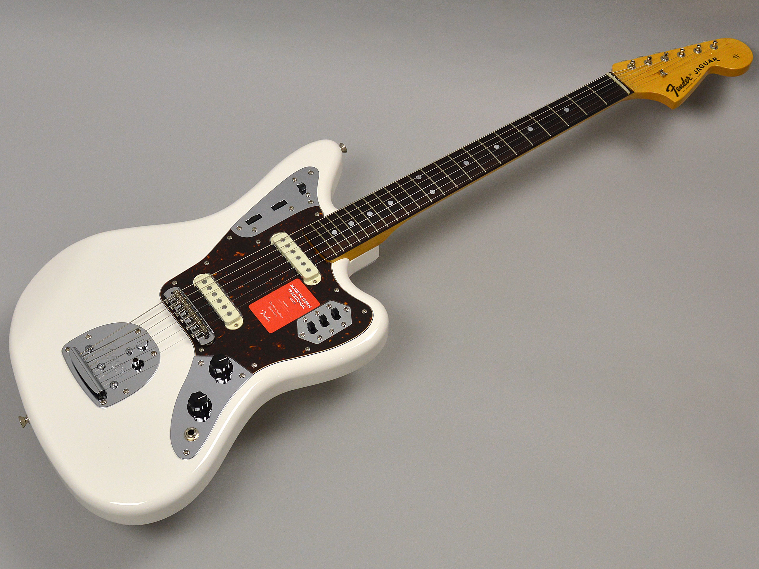 Fender MADE IN JAPAN TRADITIONAL 60S JAGUARトップ画像
