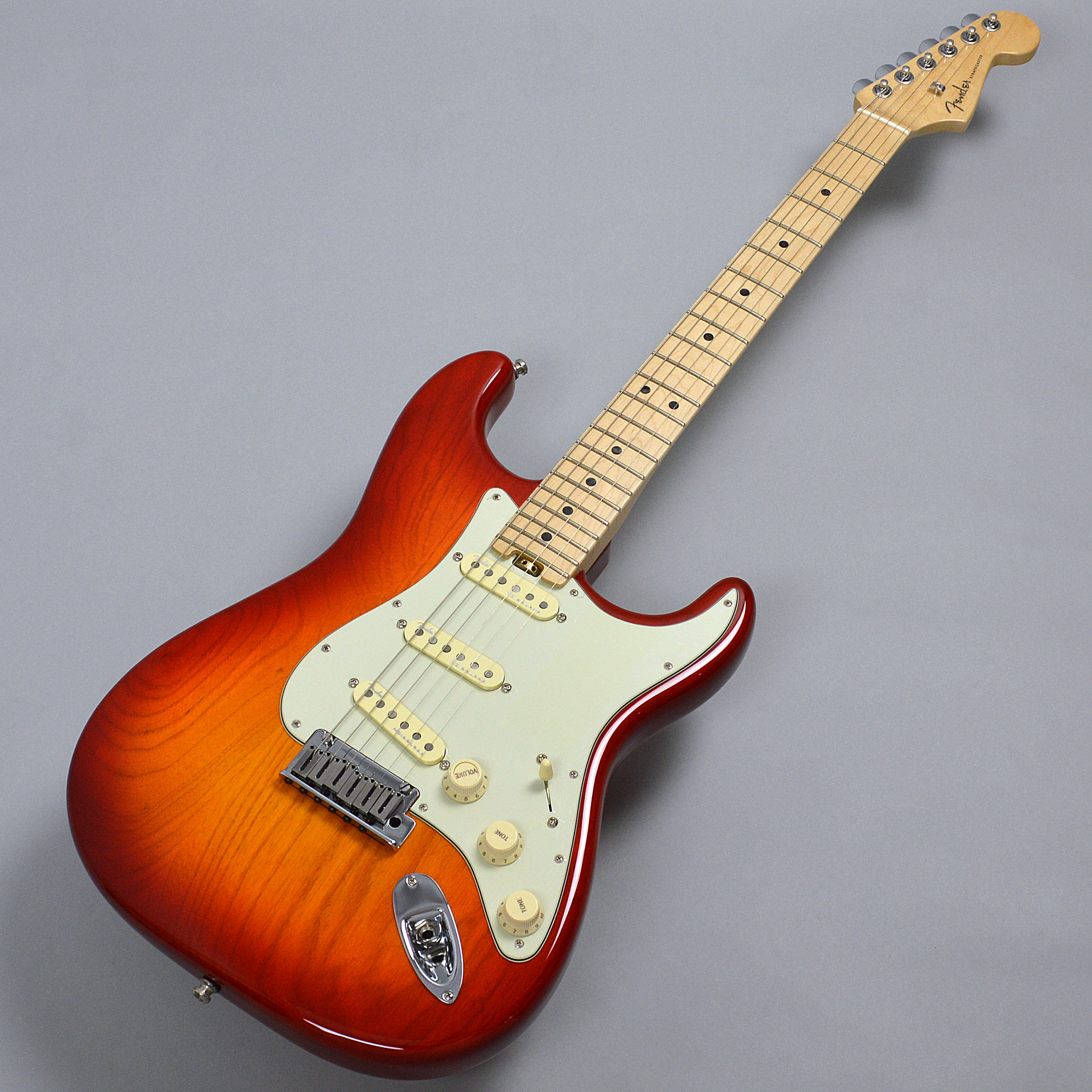 特価エレキギター】Fender（フェンダー）米国産ハイエンド・ストラト 