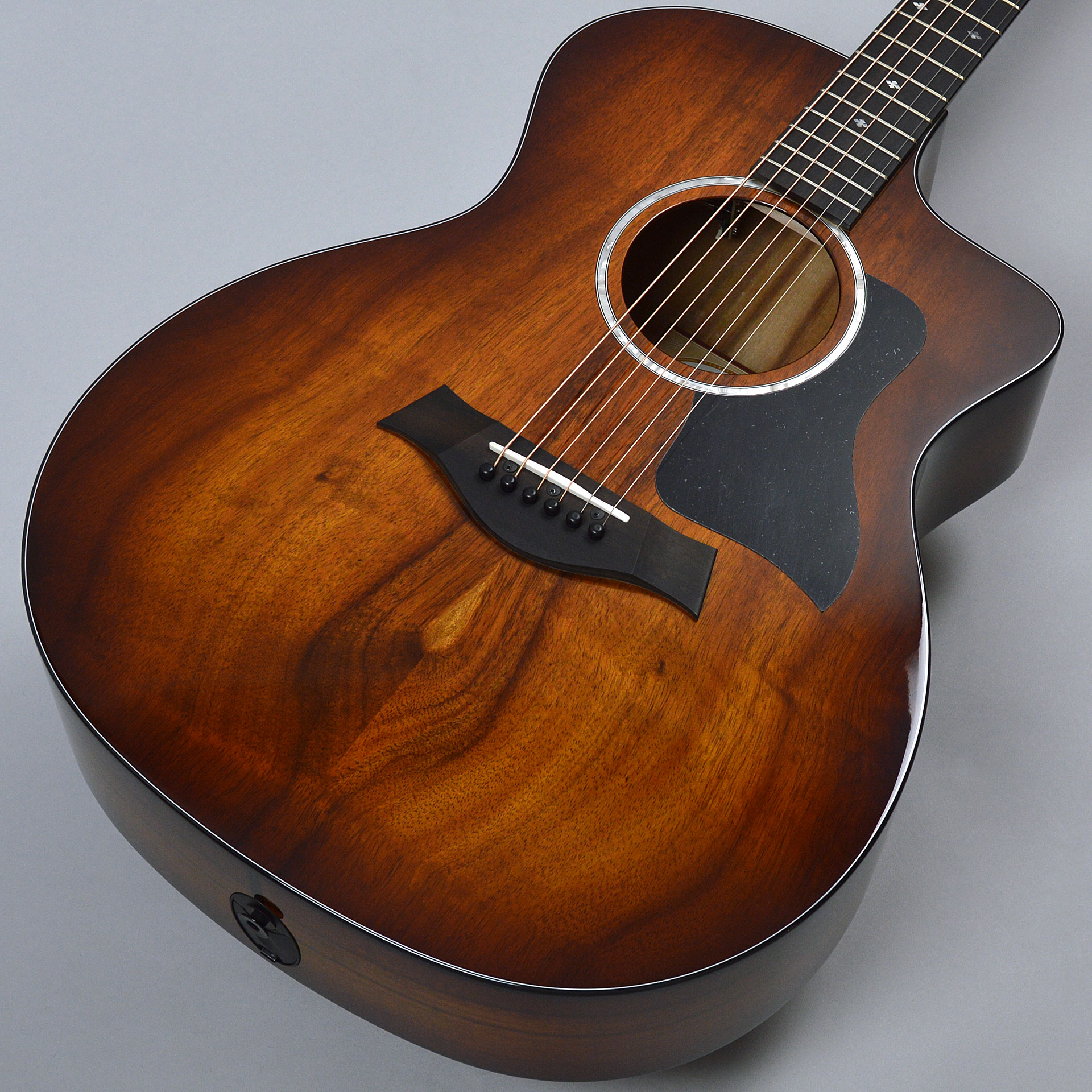 Taylor 224ce-Koa DLXサムネ画像