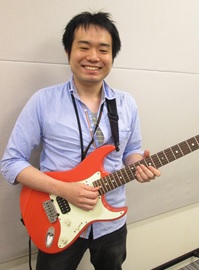 島村楽器川口キャスティ店音楽教室ギター科講師　鷲尾広太先生画像