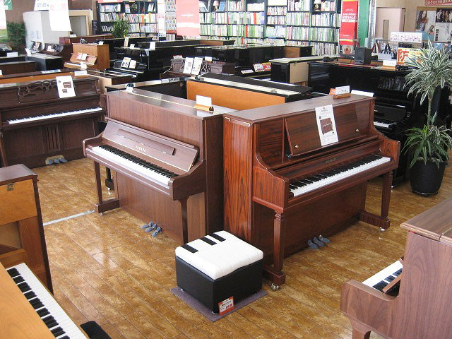 千葉県八千代市　島村楽器ピアノショールーム八千代店