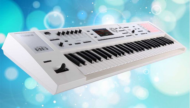 島村楽器　日の出　シンセ　白　かわいい　FA06　Roland 限定