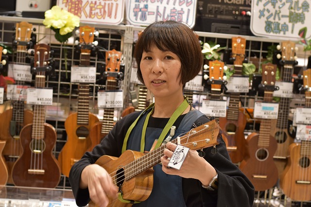 島村楽器広島祇園店 ウクレレ担当 小田