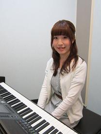ピアノインストラクター　勝田千香子