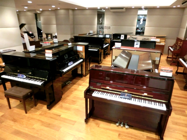 仙台市　アップライトピアノ　島村