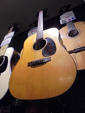 Martin 1967 D18トップ画像