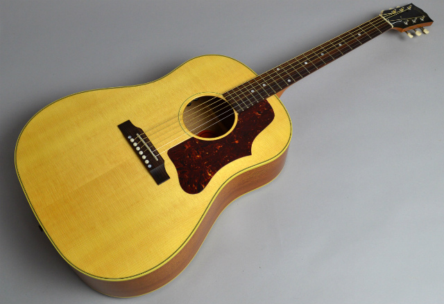 Gibson J-50 VOS Antique 【SN.11246031】トップ画像