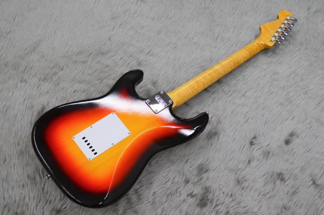 K Nyui Custom Guitars 乳井 和彦 島村 梅田 KNST