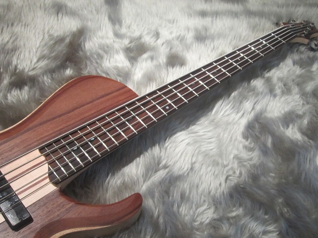BTB685SC