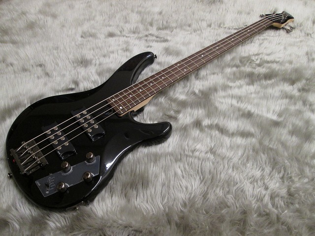島村楽器イオンモール天童店　エレキベース　YAMAHA　TRBX304