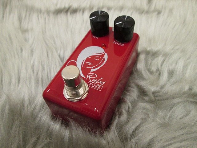島村楽器　天童　エフェクター　RED WITCH　Ruby Fuzz