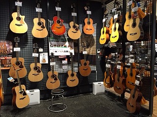 ららぽーと和泉店　アコギ2