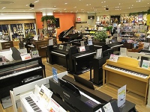 島村楽器エキスポシティ店へ！