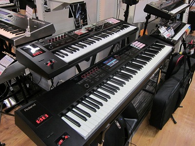 シンセサイザー】大人気シンセサイザーRoland FA-06、FA-08入荷