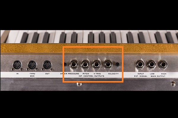 シンセサイザー】Minimoog Model D解説！｜島村楽器 仙台ロフト店