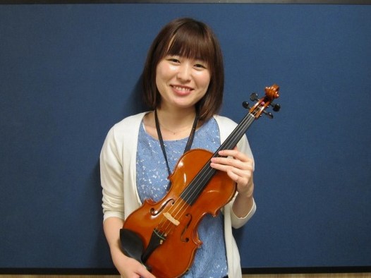 音楽教室 講師インタビューvol 2 バイオリン ビオラの先生に聞いてみた インストラクター 若原 里恵 コクーンシティさいたま新都心店 店舗情報 島村楽器 音楽教室 講師インタビューvol 2 バイオリン ビオラの先生に聞いてみた インストラクター 若原 里恵 コクーンシティさいたま新都心店 店舗情報 島村楽器