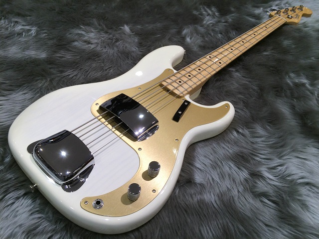 Fender  AM VIN 58 PB