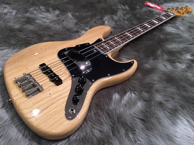 Fender  AM VIN 74 JB