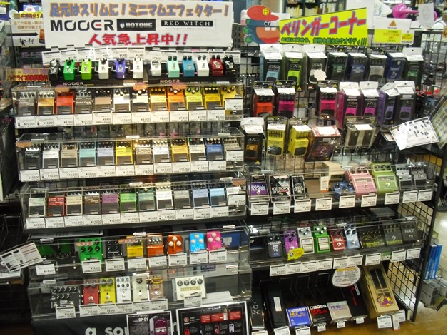 長岡店エフェクターコーナー