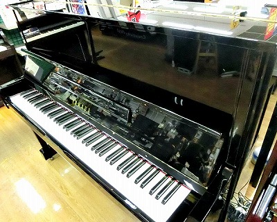 YAMAHA U100