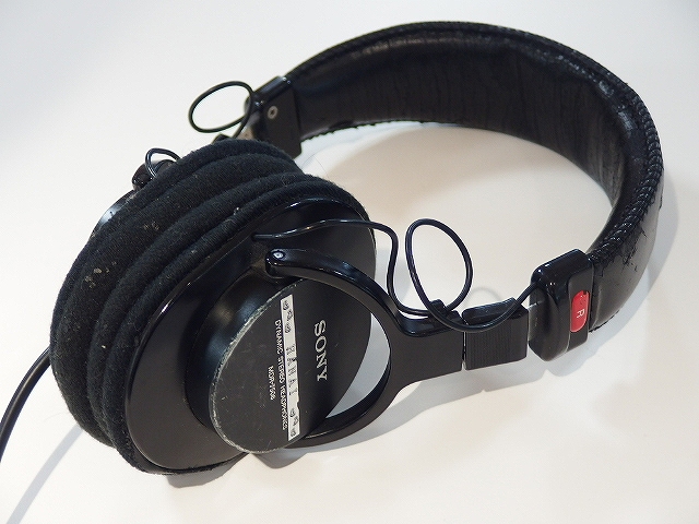 SONY　MDR-7506（花井私物）