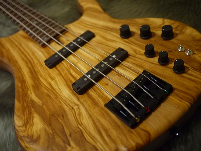 CS-4 ​CUSTOM