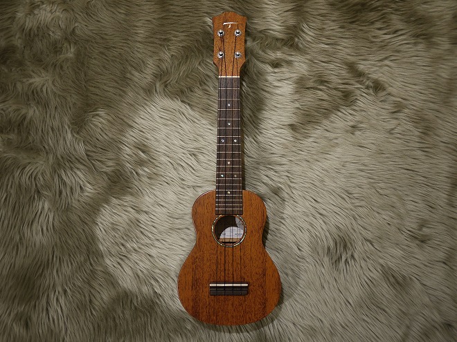 T's ukulele SD-100 UPT ソプラノ マホガニー 正面