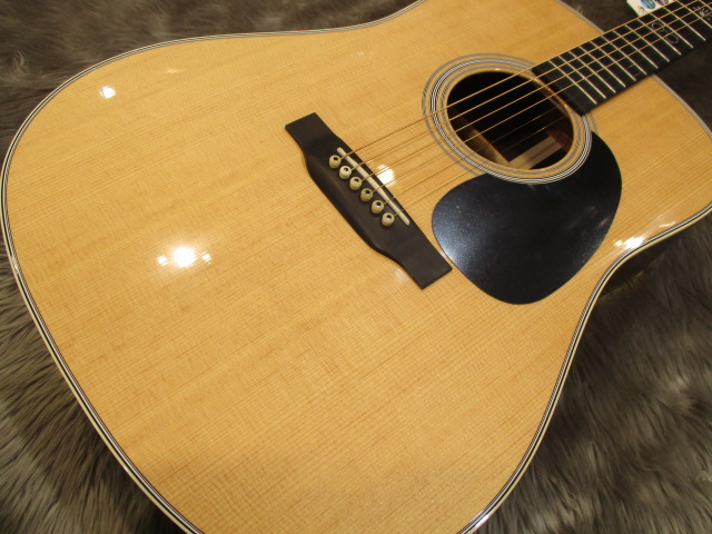D-28 John Lennon