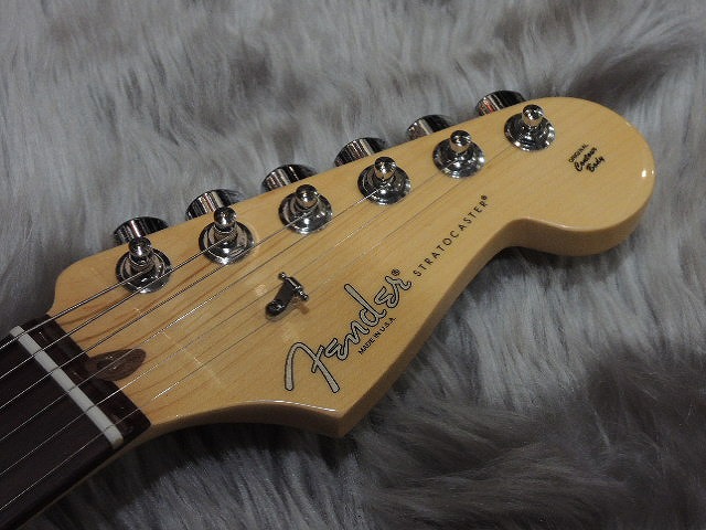 Fender　AMSTDST UG/R 3TS03