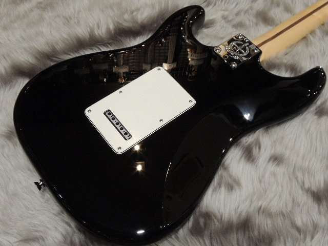 Fender　AMSTDST UG/M BLK02