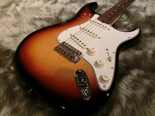 Fender AM VIN65ST　ボディ