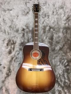 GibsonはJ-45やハミングバードだけではございません!