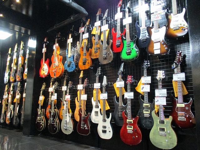 IbanezのアコースティックギターAEシリーズ展示中！｜島村楽器 アミュ