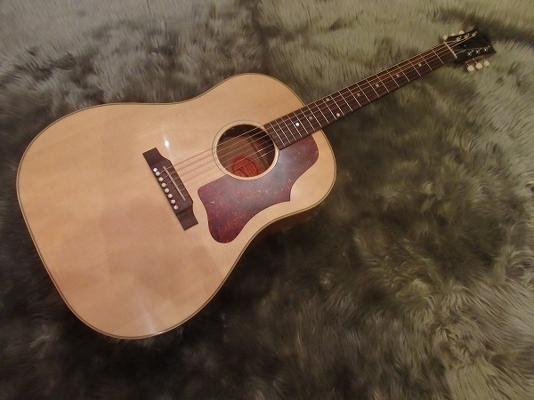 GIBSON　J-50 VOS