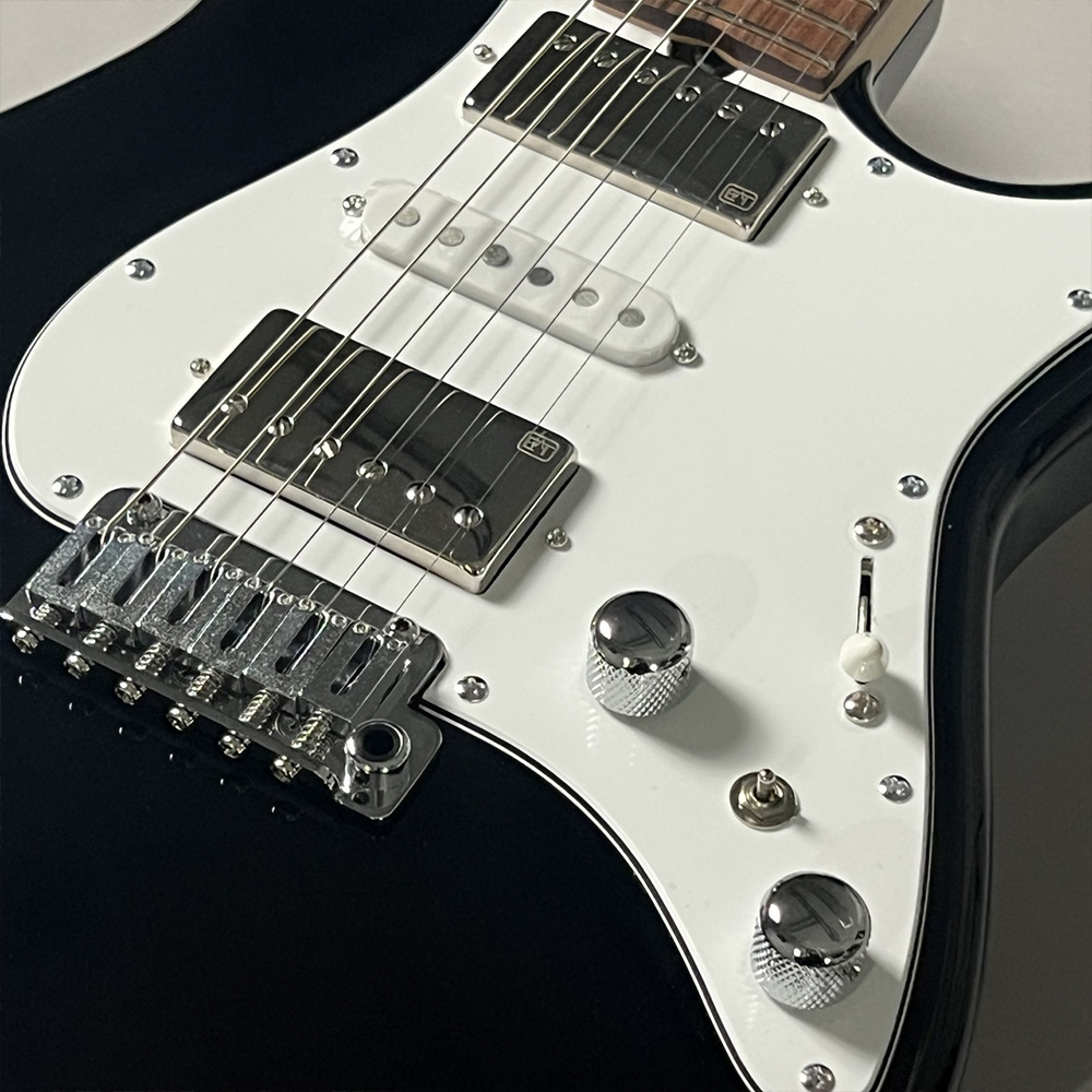 EVERTONE GUITAR Walkurey-ST