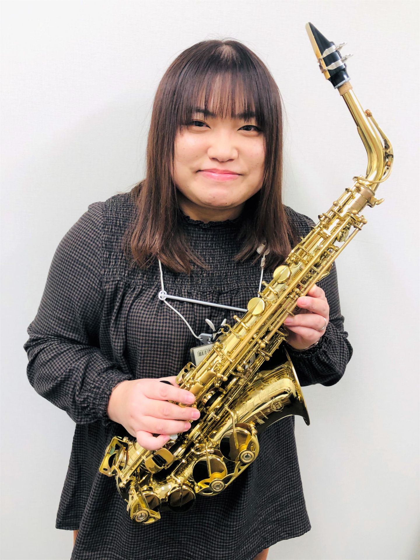 小出 彩歌 写真画像