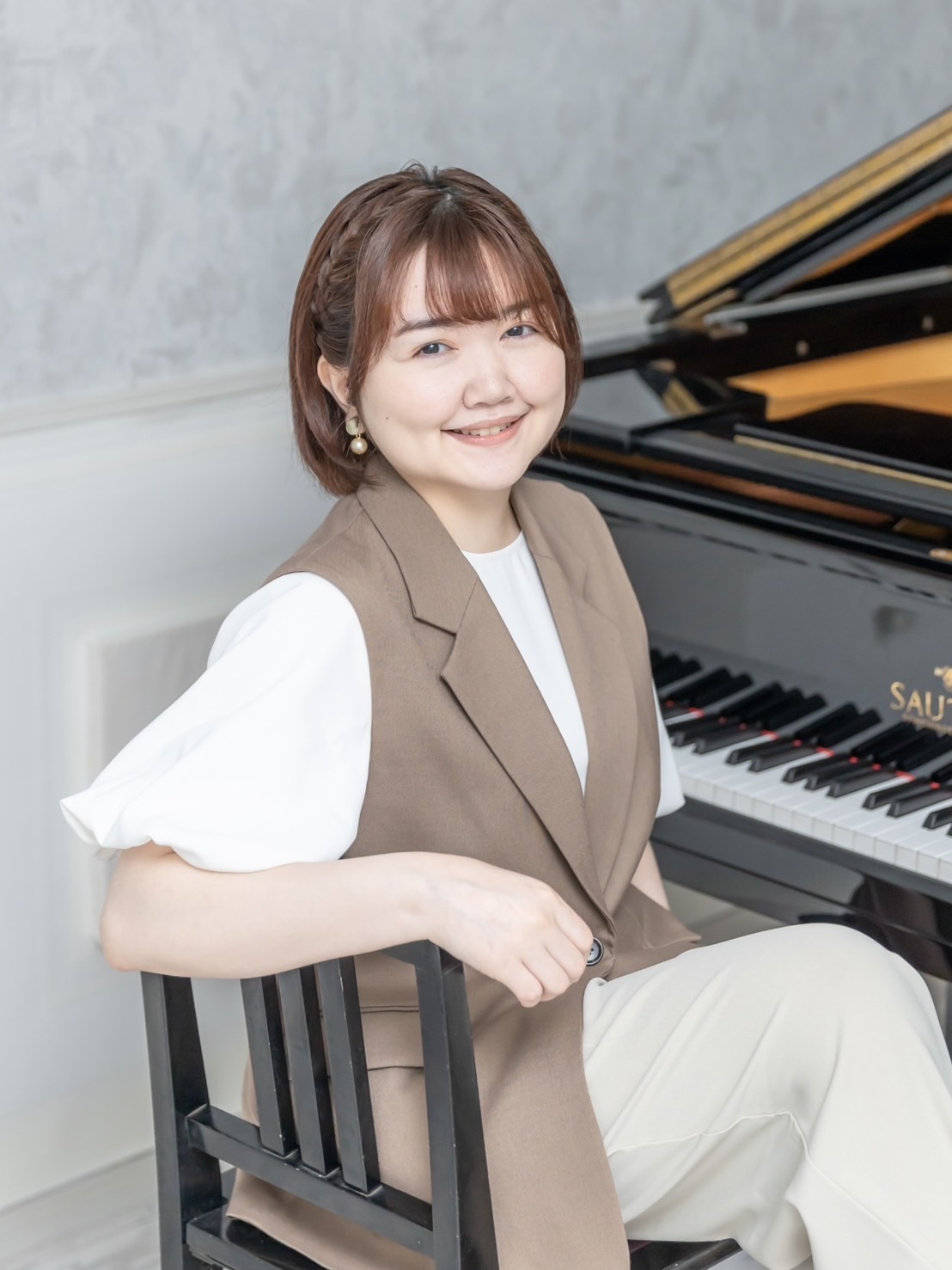 山本 彩香 写真画像