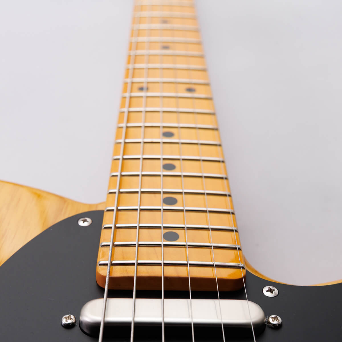 コンパウンドラディアス指板