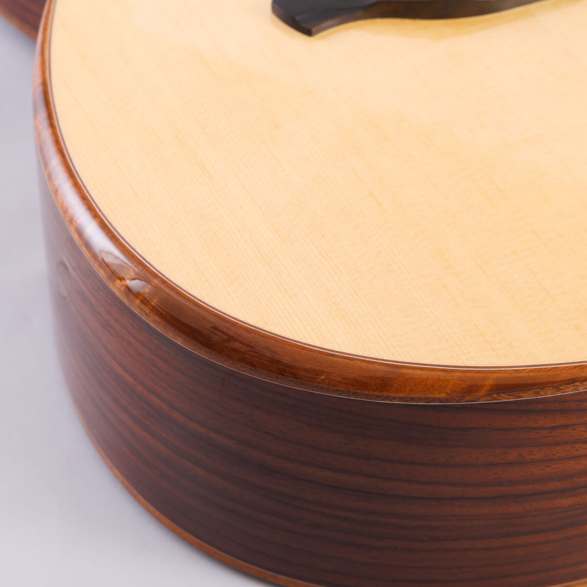 エルボーカット