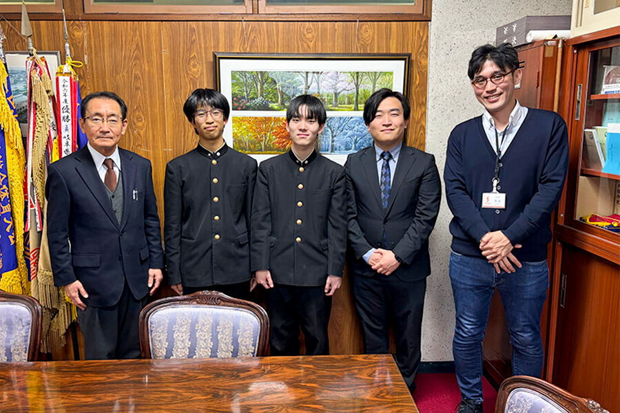 顧問の先生、新旧部長さん、アクアウォーク大垣店店長