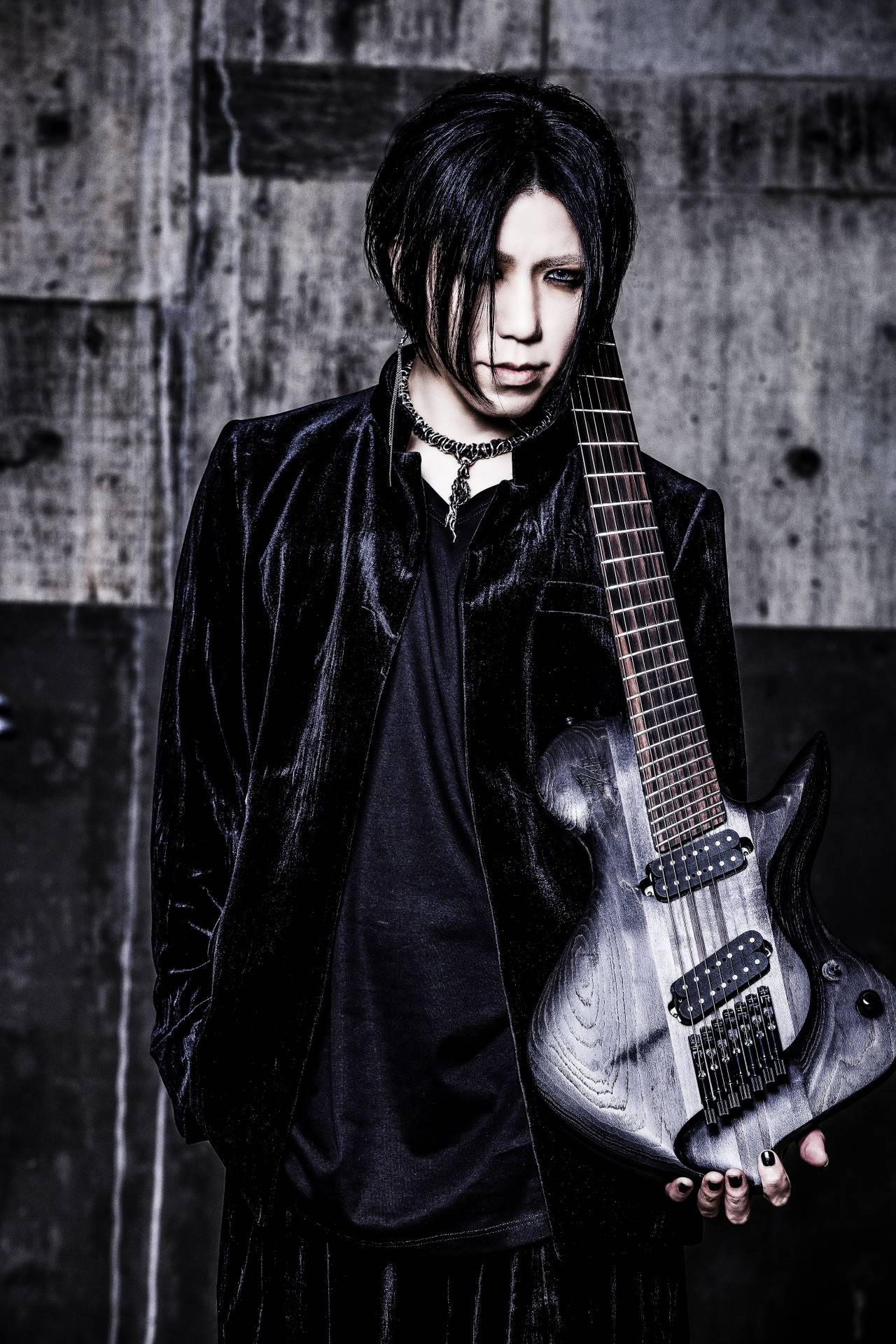 The Gazette 葵氏エンドースメント契約とシグネチュアピック発売 Strictly 7 Guitars News