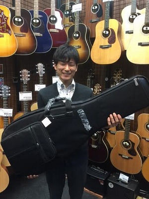 背負ってみた ビジカジ スーツスタイルにも合うギターケース 島村楽器 イオンモール太田店 シマブロ 背負ってみた ビジカジ スーツスタイルにも合うギターケース 島村楽器 イオンモール太田店 シマブロ
