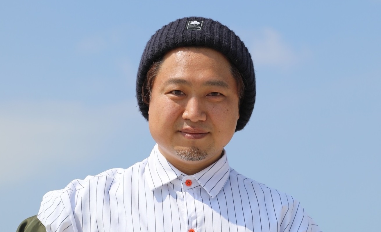 ***ページ内リンク一覧]][#a:title=講師紹介] / [#b:title=講師へインタビュー]　/ [#c:title=コース概要・体験レッスンについて]　/　[#d:title=お問い合わせ] ===a=== *春名　聖貴（はるな　そんぎ）]]担当曜日:火・水曜日 |*プロフィール| | [&hellip;]