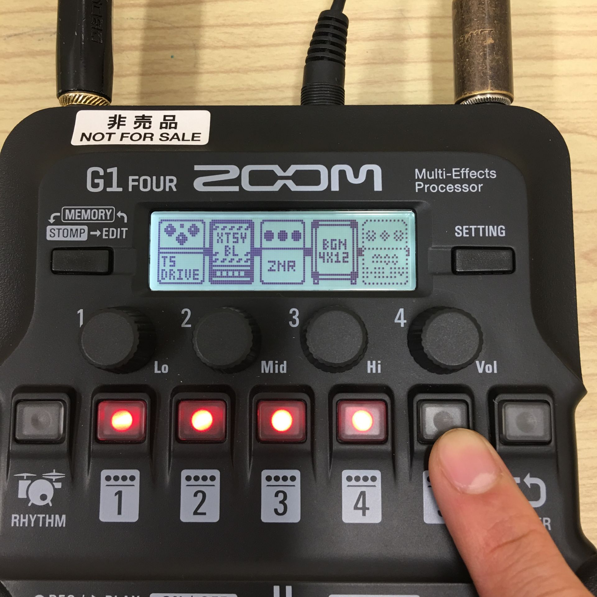 ZOOM G1 FOUR （純正ACアダプター付き）