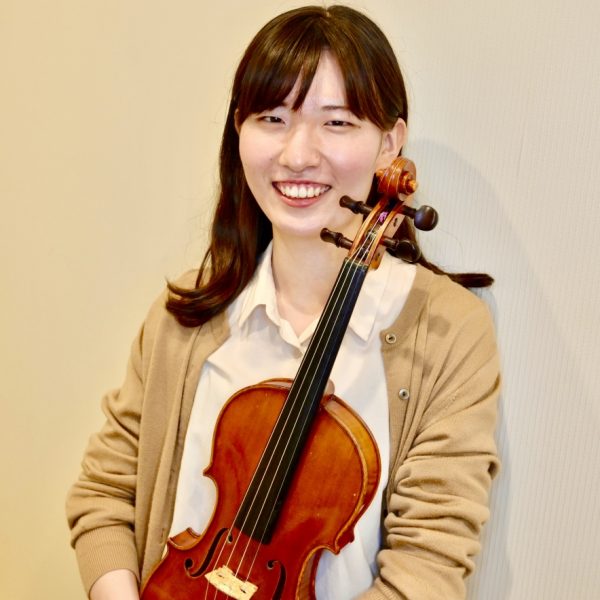 弦楽器上級アドバイザー<br />
ヴァイオリンインストラクター<br />
木村真琴