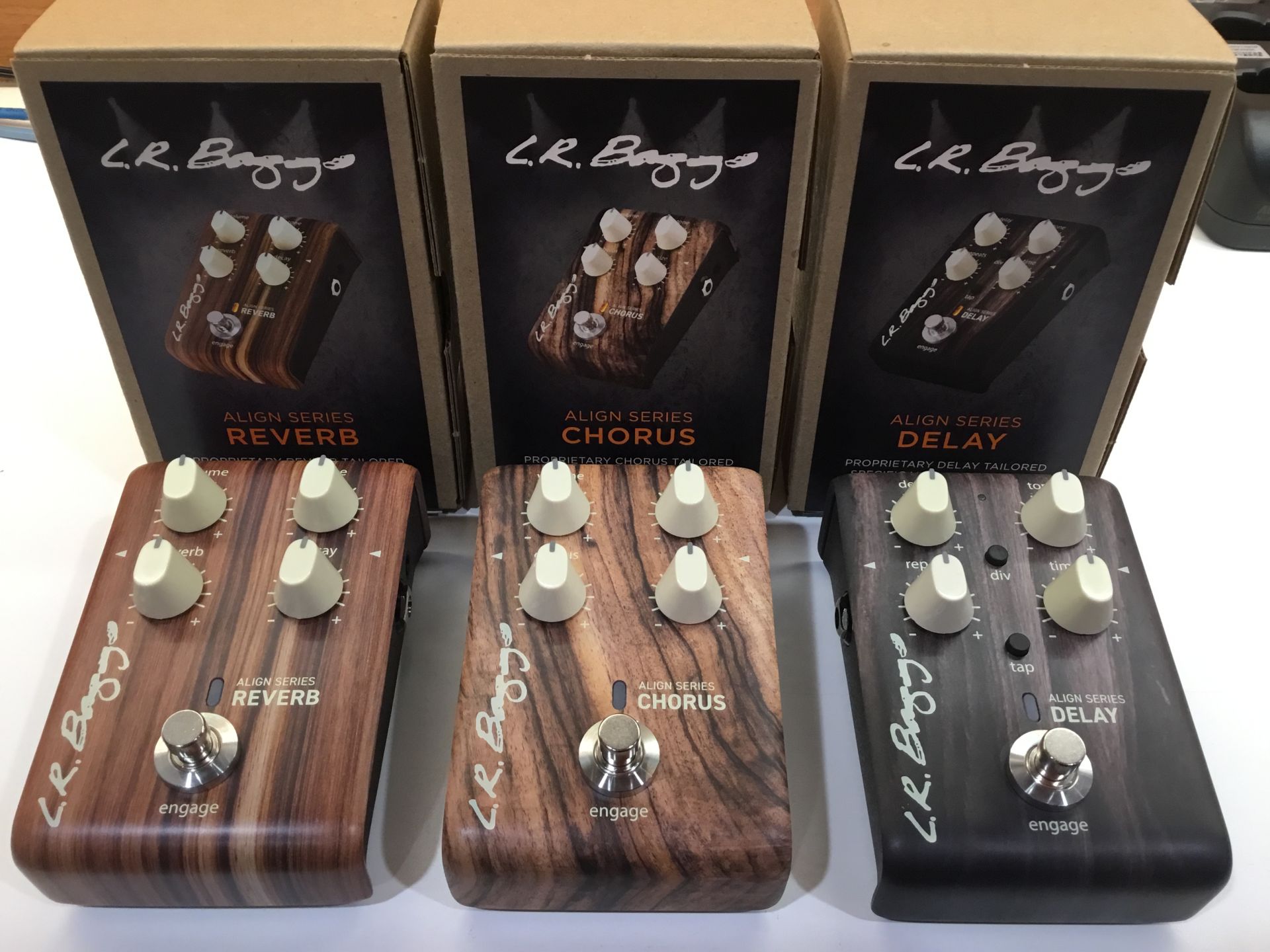 【新入荷情報】L.R.Baggs Acoustic Pedalsを3種類入荷しました！